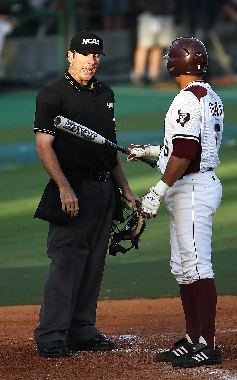 5 Controversial umpire Decisions in IPL History