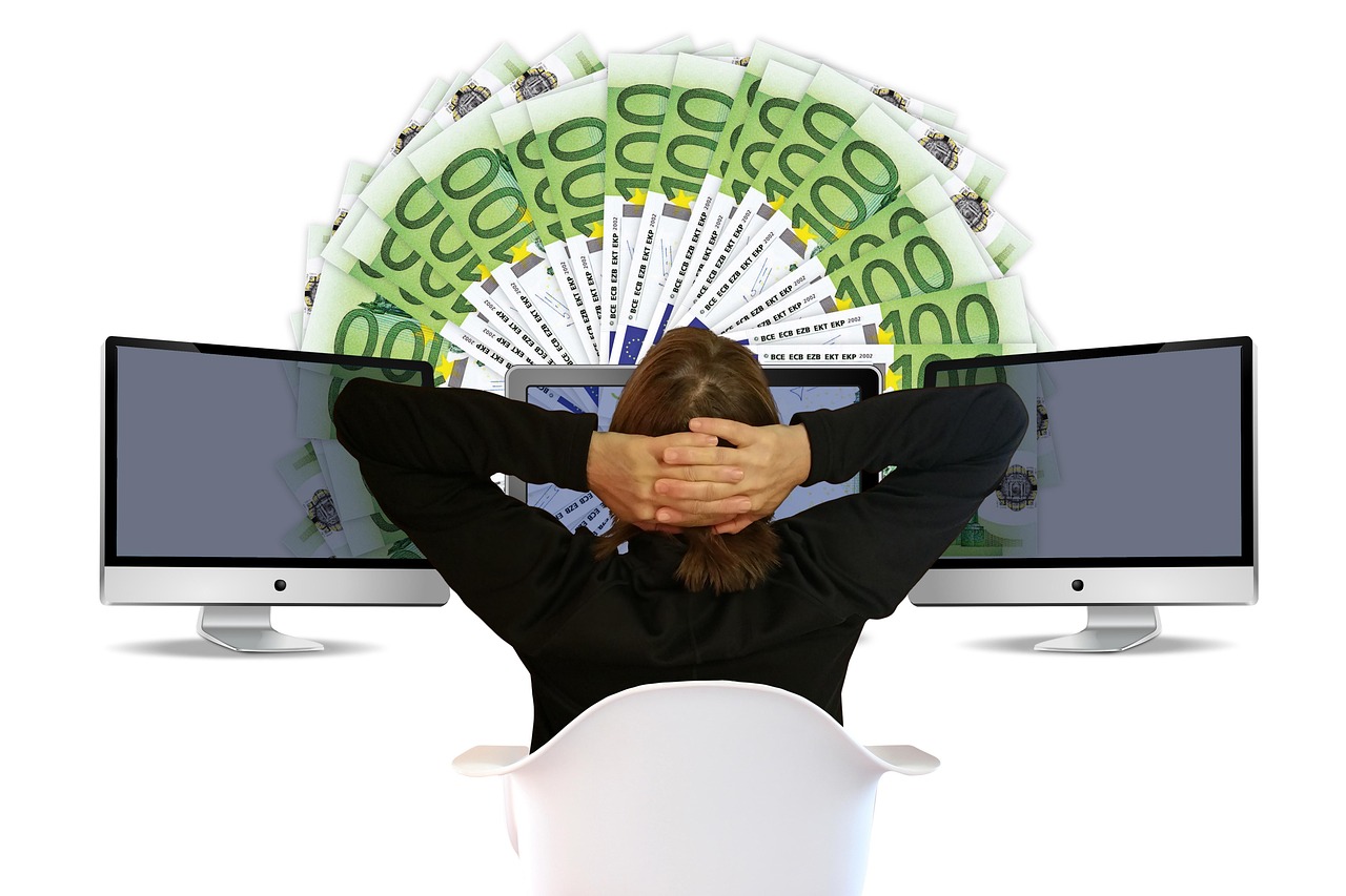 8 Best Ideas To Earn Money From Whatsapp